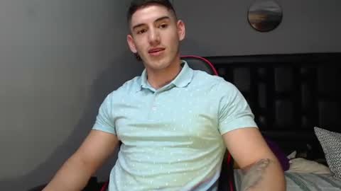 jonathancast08 online show from 01/11/25, 03:52