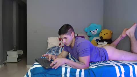 jonathancast08 online show from 01/20/25, 03:07