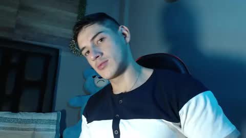 jonathancast08 online show from 02/02/25, 10:35