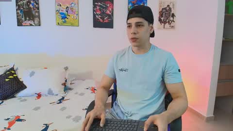 Instagram jonathanfit14 online show from 04/08/26, 08:53