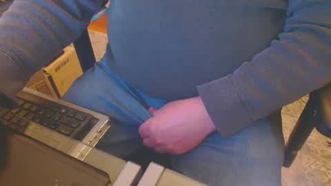 Snapshot of joncpics chatting on 03/01/25, 01:00 joncpics online show from 03/01/25, 01:00