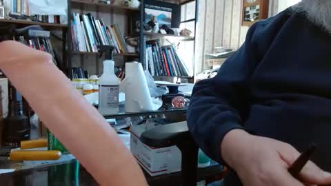 Snapshot of joncpics chatting on 02/02/26, 06:28 joncpics online show from 02/02/26, 06:28