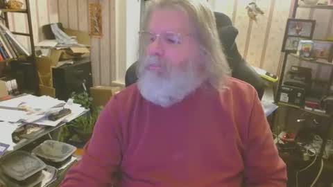 Snapshot of joncpics chatting on 03/10/26, 11:32 joncpics online show from 03/10/26, 11:32