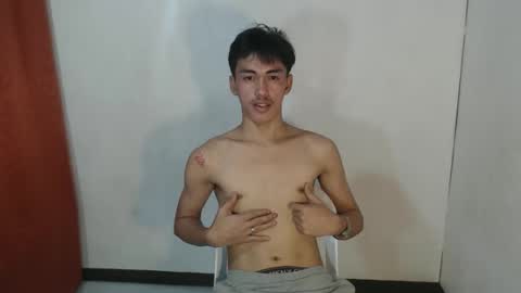 Snapshot of jonel_xx chatting on 04/19/26, 12:54 jonel online show from 04/19/26, 12:54