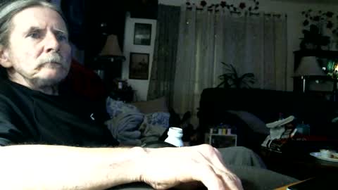 Jonelvis123456 online show from 04/16/26, 08:48