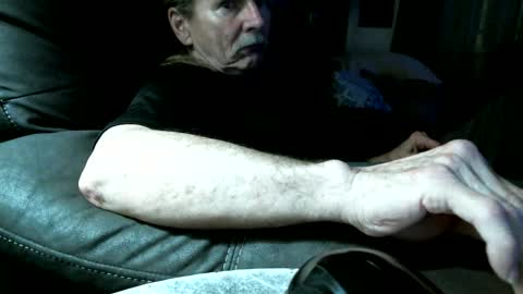 Jonelvis123456 online show from 04/18/26, 08:29