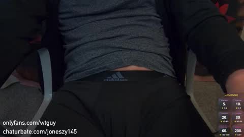 Snapshot of joneszy145 chatting on 02/20/26, 04:31 WhteGuy online show from 02/20/26, 04:31