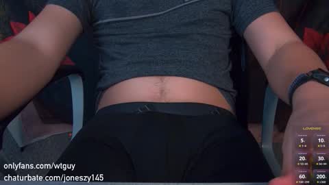 Snapshot of joneszy145 chatting on 03/20/26, 03:44 WhteGuy online show from 03/20/26, 03:44