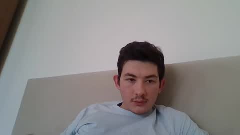 Snapshot of jonhy_merlin chatting on 02/18/26, 12:12 jonhy_merlin online show from 02/18/26, 12:12