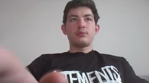 Snapshot of jonhy_merlin chatting on 04/04/26, 05:49 jonhy_merlin online show from 04/04/26, 05:49