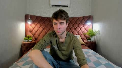 Snapshot of jonnahhell chatting on 11/09/25, 01:42 Jonah online show from 11/09/25, 01:42