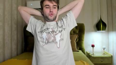 Snapshot of jonnahhell chatting on 11/22/25, 02:27 Jonah online show from 11/22/25, 02:27