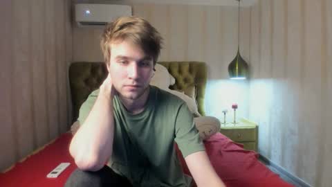 Snapshot of jonnahhell chatting on 12/16/25, 07:02 Jonah online show from 12/16/25, 07:02