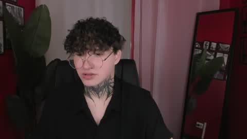 Snapshot of jonny_dark chatting on 05/27/26, 11:29 Jonny online show from 05/27/26, 11:29