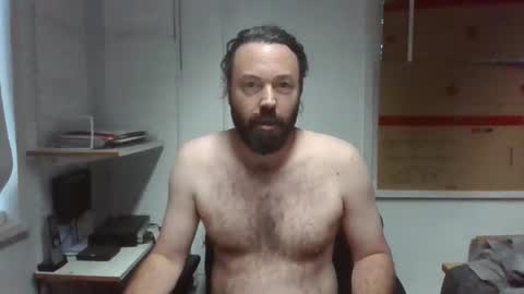 Snapshot of jonnyb9876 chatting on 11/11/25, 03:45 jonnyb9876 online show from 11/11/25, 03:45