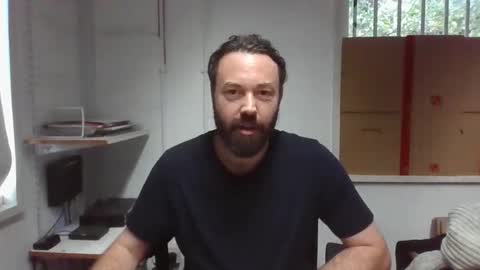 Snapshot of jonnyb9876 chatting on 11/13/25, 03:22 jonnyb9876 online show from 11/13/25, 03:22