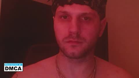Snapshot of jonnybananas69 chatting on 05/27/26, 04:42 Jonny Bans online show from 05/27/26, 04:42
