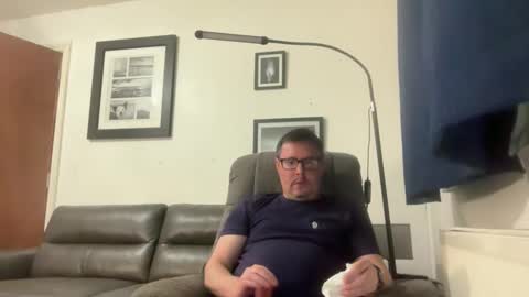 Snapshot of jonnybeeswax7376964133 chatting on 12/03/25, 10:41 jonnybeeswax7376964133 online show from 12/03/25, 10:41