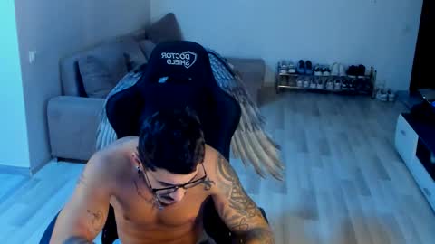 jonnyporn1 online show from 10/03/25, 07:33