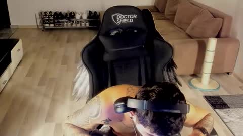 jonnyporn1 online show from 12/16/25, 09:20