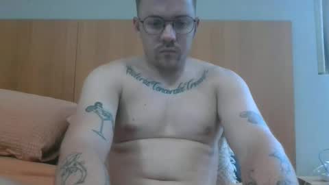 jonoy1995 online show from 01/02/25, 07:44