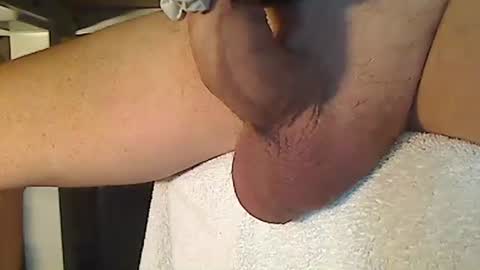 Snapshot of jonr2100 chatting on 12/01/25, 08:03 Jon online show from 12/01/25, 08:03