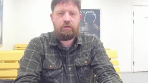 Snapshot of jonteswe80 chatting on 12/13/24, 07:10 SweMan online show from 12/13/24, 07:10