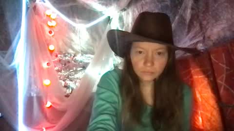 Jony Marta GMT 2000-0100 every day online show from 10/15/25, 03:45