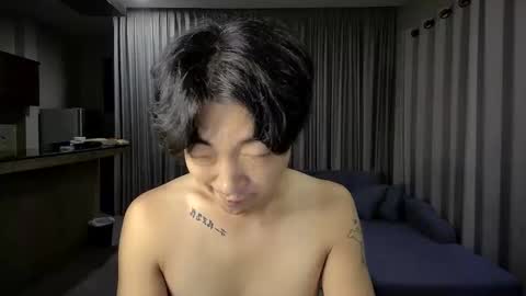 joon_kyu online show from 09/08/25, 03:33