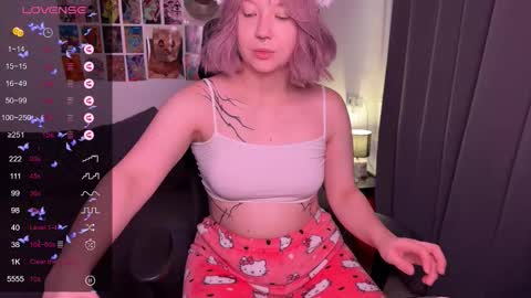 Snapshot of jooycetreier chatting on 09/18/25, 07:54 Joyce online show from 09/18/25, 07:54