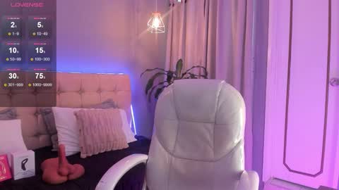 Snapshot of jordan_24_ chatting on 10/20/25, 08:53 JORDAN online show from 10/20/25, 08:53