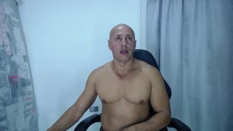 Snapshot of jordan_gomez_ chatting on 03/11/25, 02:54 Jordan online show from 03/11/25, 02:54