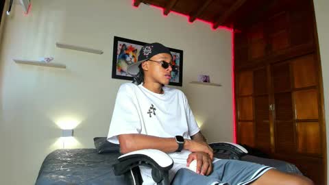 Snapshot of jordan_mm420 chatting on 02/17/26, 06:03 jordan online show from 02/17/26, 06:03