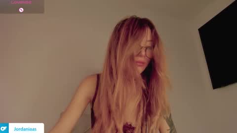 Snapshot of jordaniaa_ chatting on 11/11/25, 04:18 Megan OF Jordaniaas online show from 11/11/25, 04:18