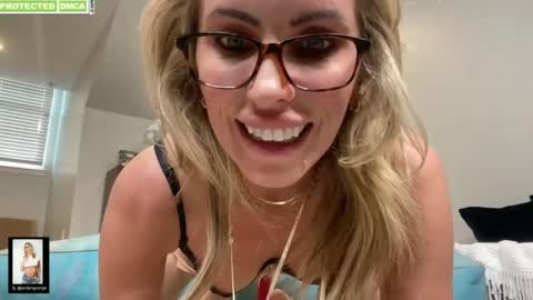 Snapshot of jordyngrangexo chatting on 01/29/25, 09:28 Jordyn Grange online show from 01/29/25, 09:28