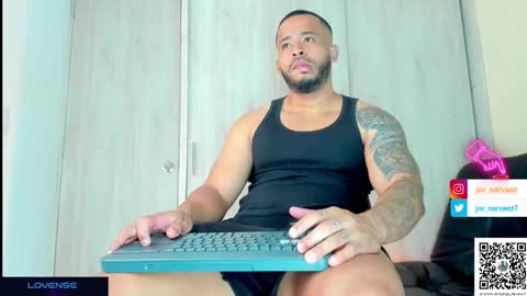 Snapshot of jorge_narvaez chatting on 09/30/25, 03:22 JORGE NARAVEZ online show from 09/30/25, 03:22