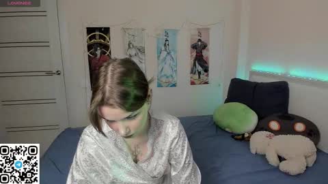 Snapshot of jorroger chatting on 11/28/25, 03:53 Mila online show from 11/28/25, 03:53