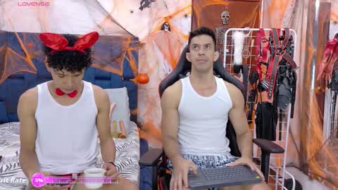 jose_rumbero91 online show from 10/14/25, 12:17