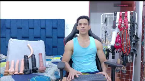Snapshot of jose_rumbero91 chatting on 04/21/26, 02:51 jose_rumbero91 online show from 04/21/26, 02:51