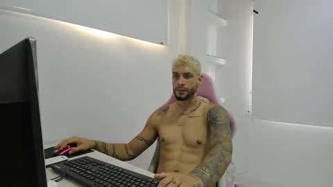 jose_wc online show from 02/27/26, 02:28