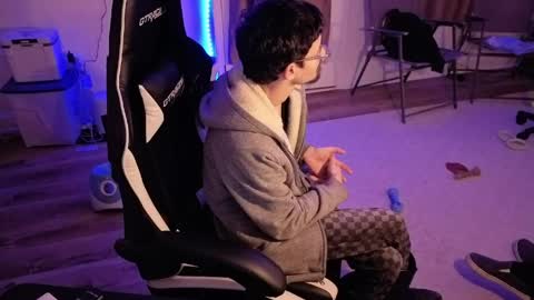 Snapshot of josefturner1 chatting on 03/28/26, 04:12 Josef online show from 03/28/26, 04:12