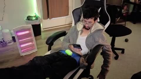 Snapshot of josefturner1 chatting on 04/01/26, 10:51 Josef online show from 04/01/26, 10:51