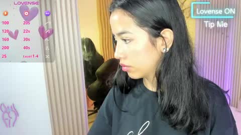 Snapshot of joselyn_tay chatting on 06/04/26, 12:11 Joselyn online show from 06/04/26, 12:11