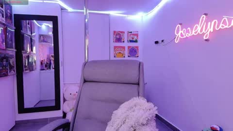 Snapshot of joselynsweet chatting on 04/22/26, 02:03 Sofia Garcia online show from 04/22/26, 02:03