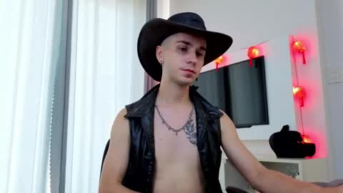 Snapshot of joseph__quinn chatting on 04/12/26, 01:21 Master Joseph online show from 04/12/26, 01:21