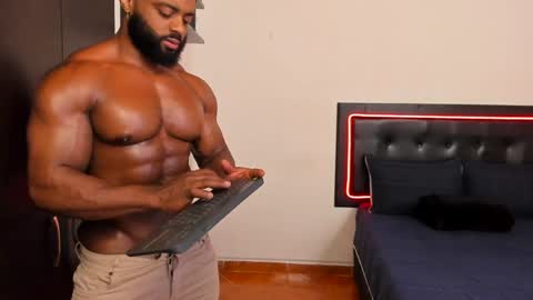 Snapshot of joseph_palacios chatting on 02/08/25, 06:22 joseph palacios online show from 02/08/25, 06:22