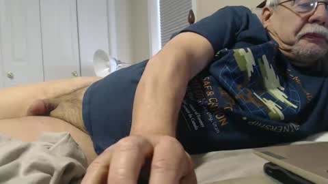 Snapshot of josephgr2021 chatting on 02/17/25, 04:04 josephgr2021 online show from 02/17/25, 04:04