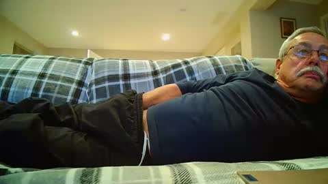 Snapshot of josephgr2021 chatting on 12/05/25, 02:09 josephgr2021 online show from 12/05/25, 02:09