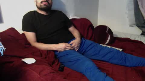 Snapshot of josephs1990 chatting on 01/13/25, 05:33 josephs1990 online show from 01/13/25, 05:33