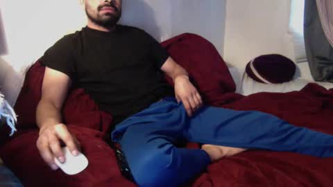 Snapshot of josephs1990 chatting on 01/13/25, 05:12 josephs1990 online show from 01/13/25, 05:12